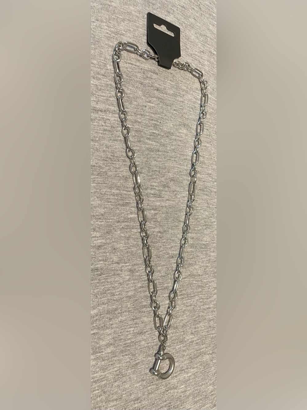 Polished Silver Chain- Link Horseshoe Necklace